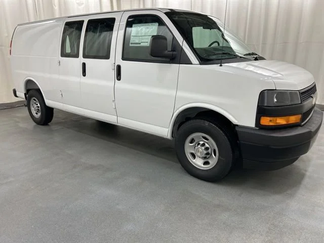 2026 Chevrolet Express Cargo 1WT