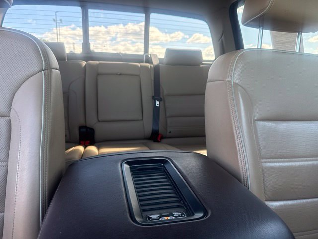Used 2018 White GMC Denali image 27