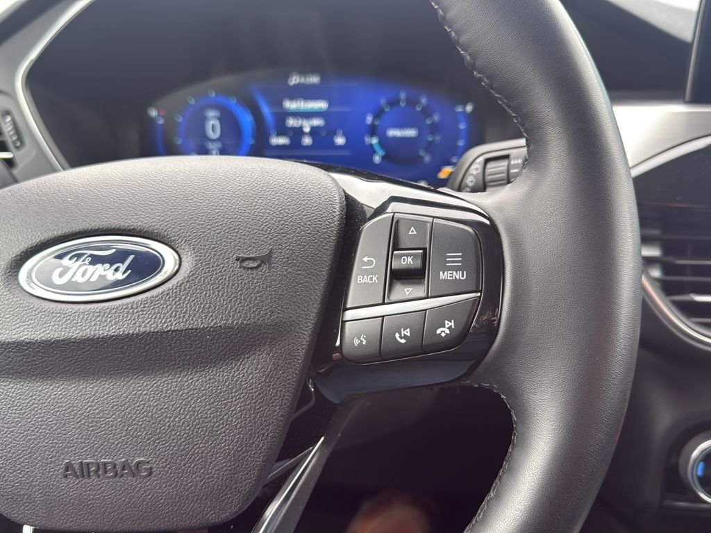 2022 Ford Escape Titanium - Photo 16