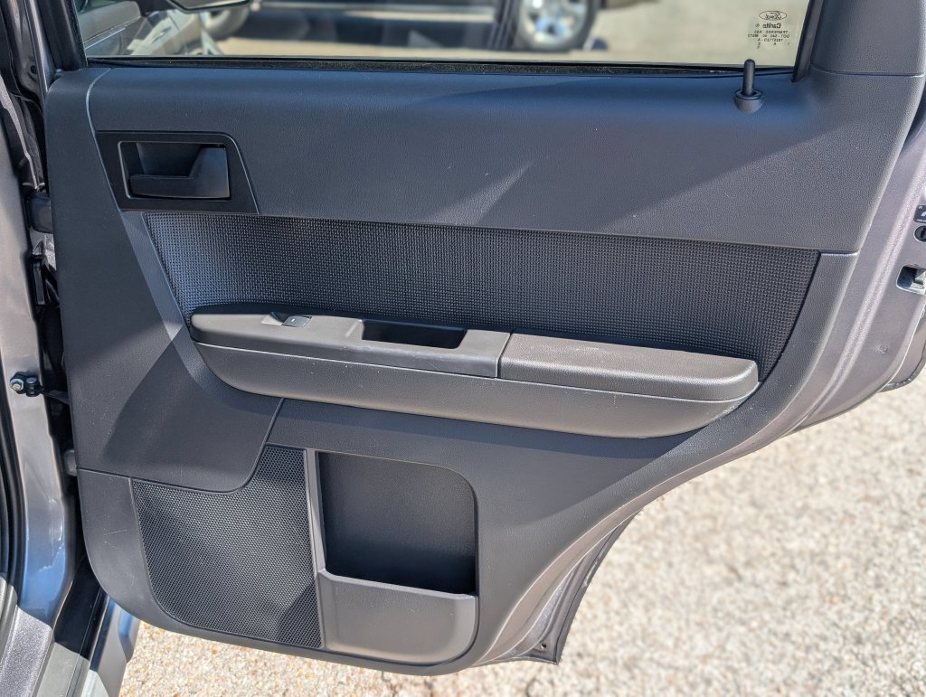 Used 2012 Gray Ford XLT image 28