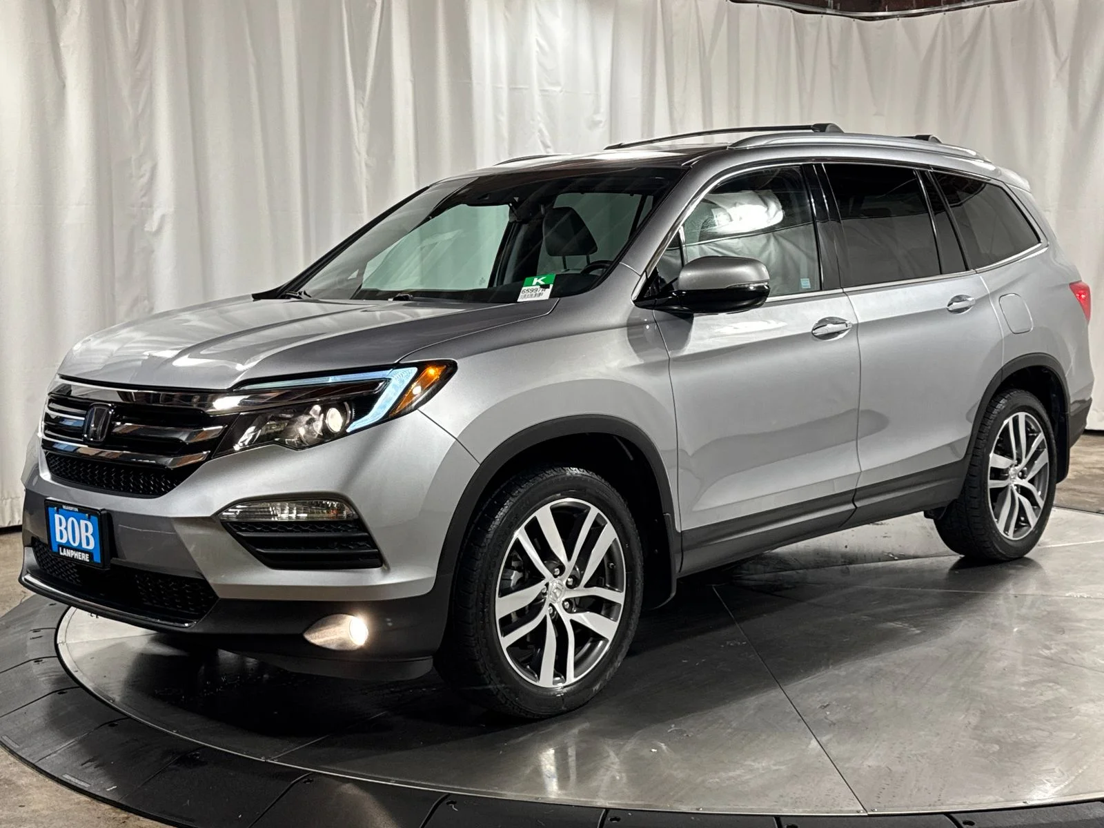 2016 Honda Pilot 4WD Touring's photo