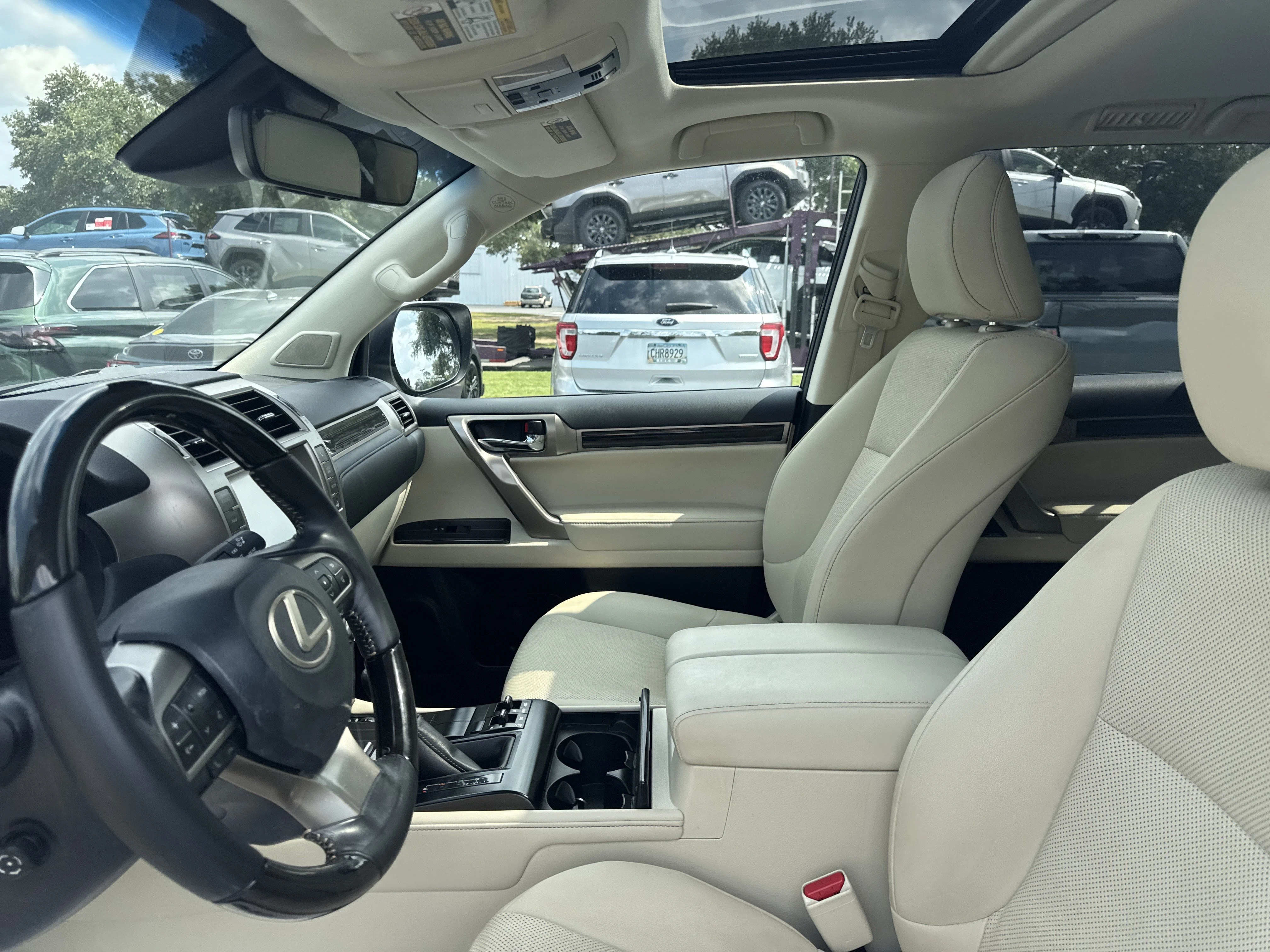 Used 2021 Starfire Pearl Lexus 460 image 13