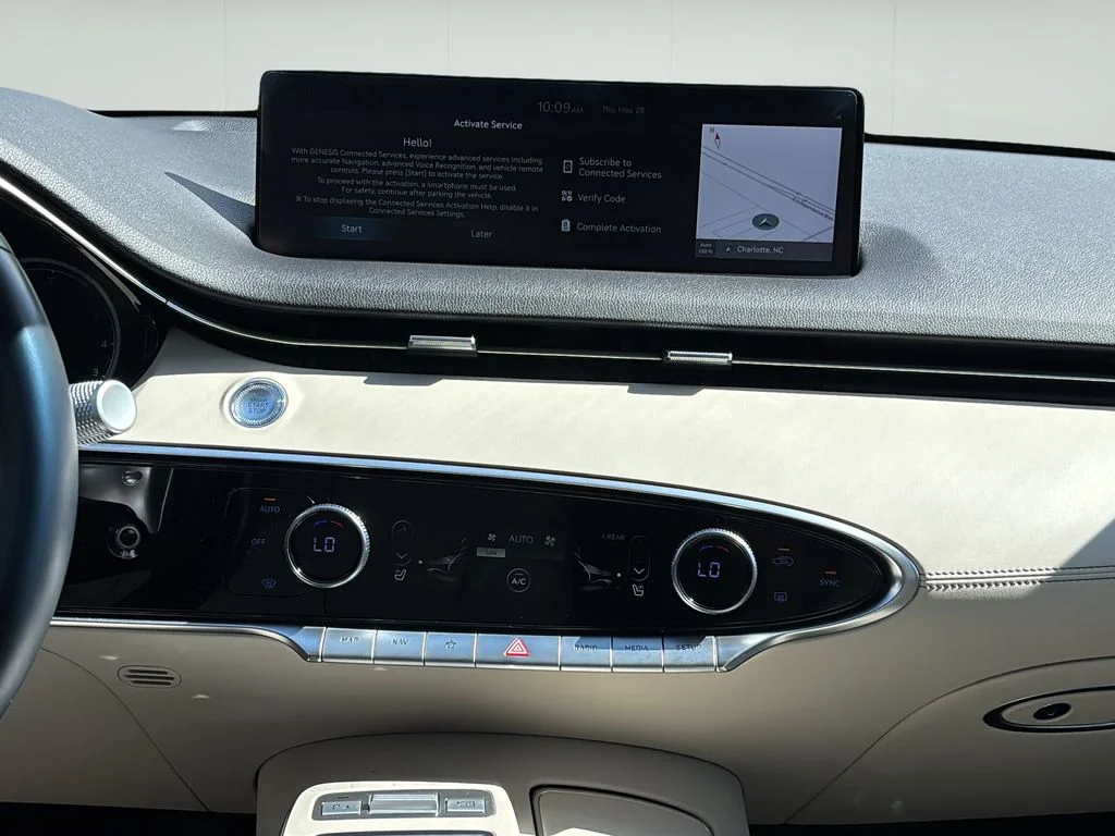 2025 GENESIS GV70 Standard - Photo 19