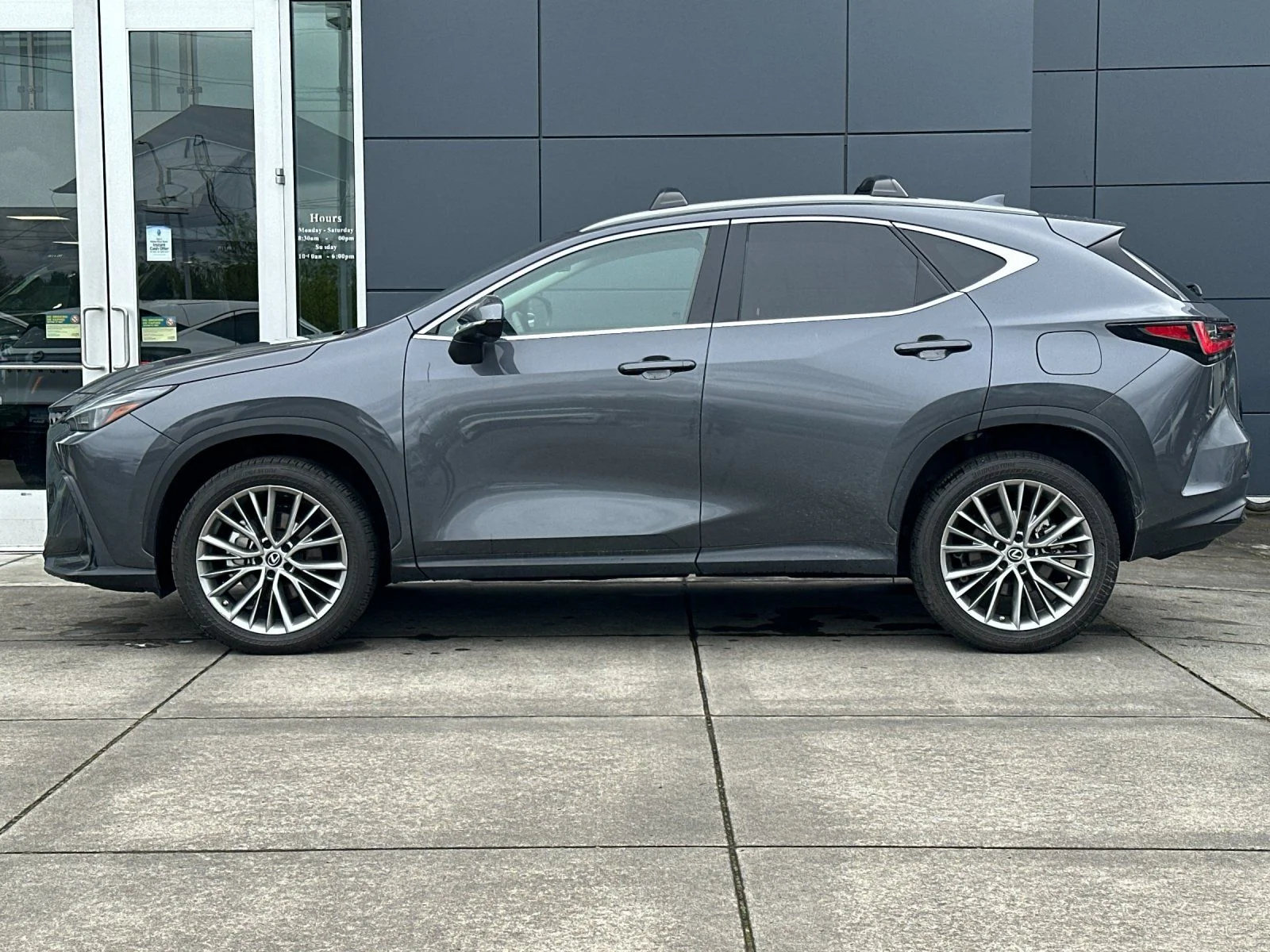 Used 2023 Gray Lexus 350 Luxury image 6