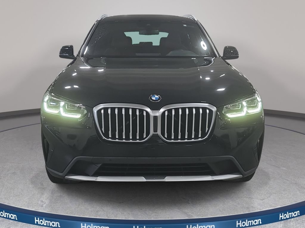 Used 2023 Black Sapphire Metallic BMW sDrive30i image 3