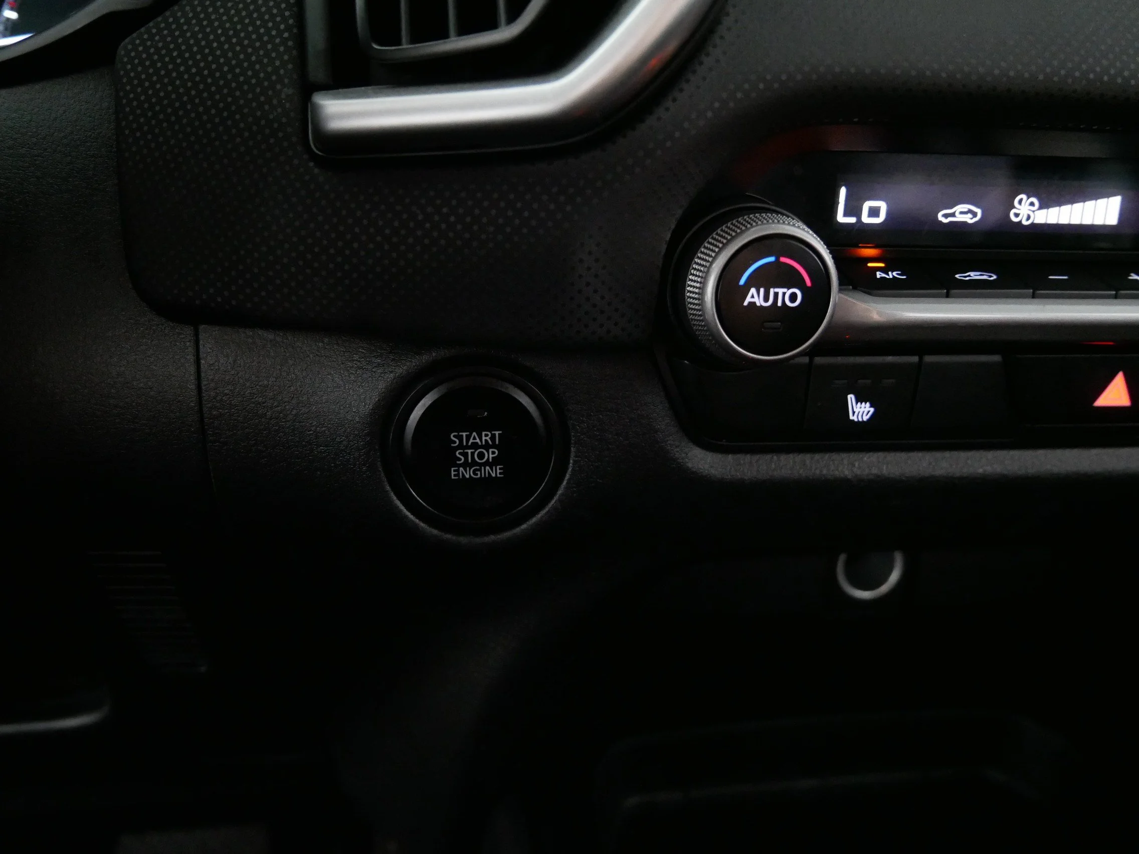 Used 2025 Machine Gray Metallic Mazda 2.5 S Preferred Package image 30