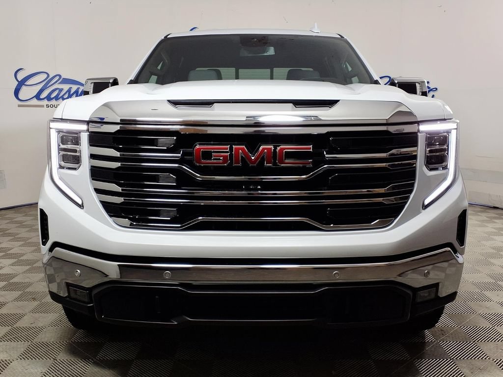 New 2026 Glacier White Tricoat GMC SLT image 3