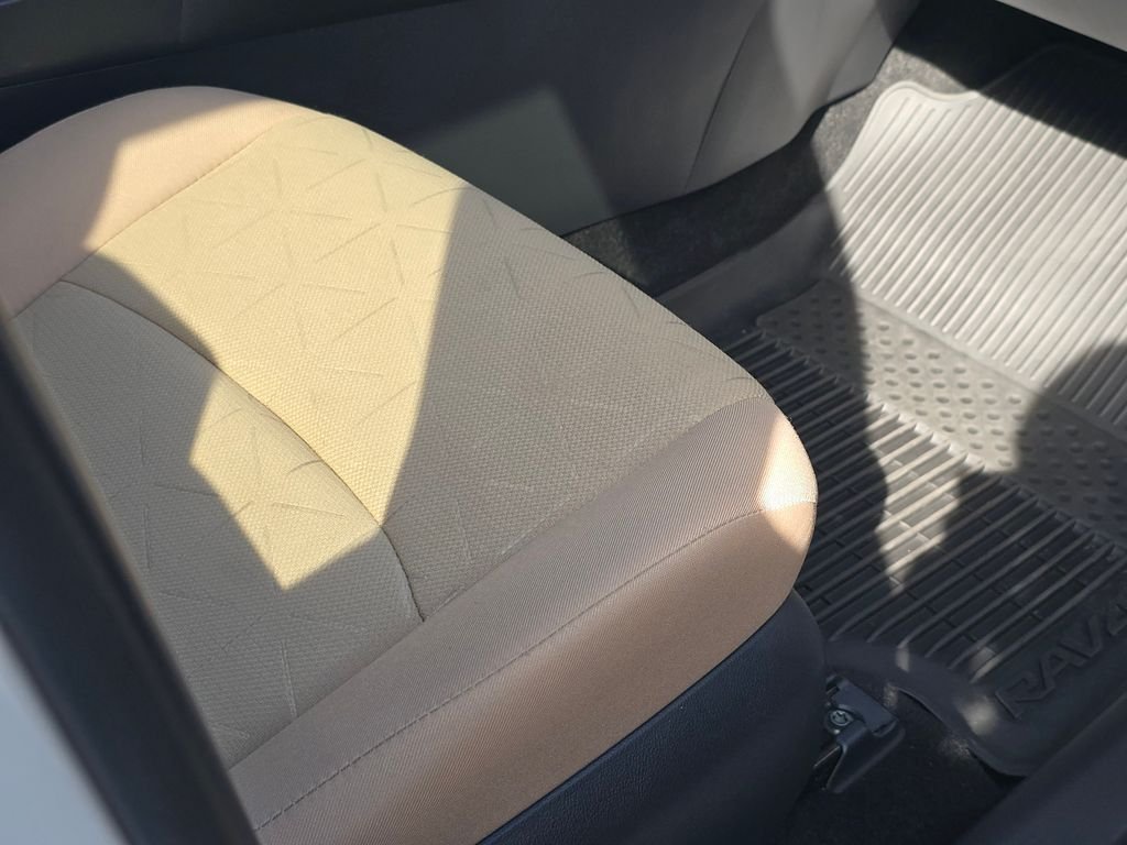 Used 2025 White Toyota XLE image 29