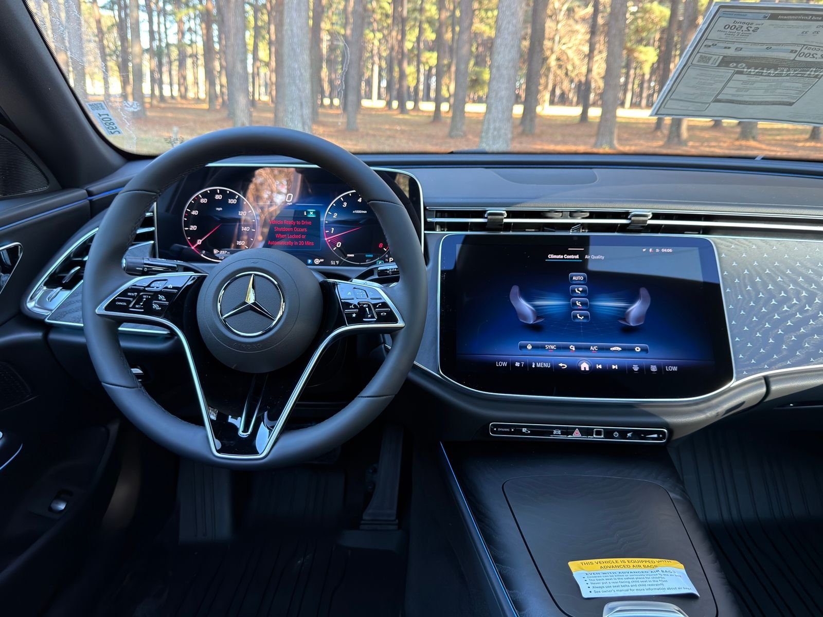 New 2026 Moonlight White Metallic Mercedes-Benz E 350 image 3