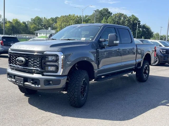 New 2026 Carbonized Gray Metallic Ford XLT image 5
