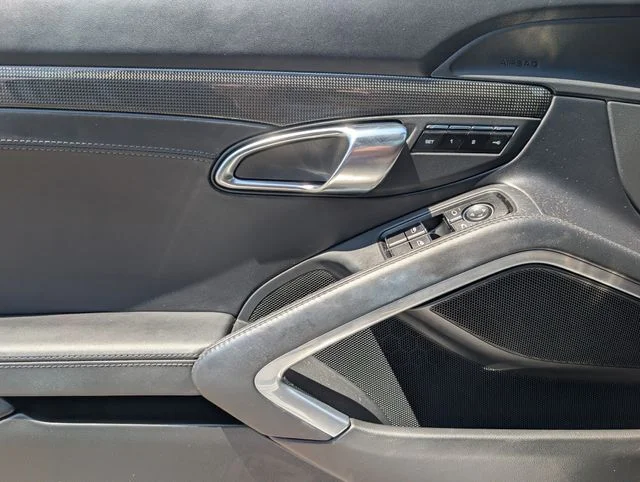 Used 2014 GT Silver Metallic Porsche Turbo S image 19