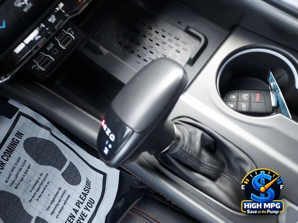 Used 2025 White/off-white Dodge R/T Plus image 20