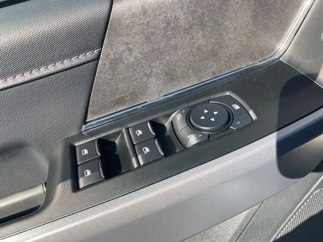 New 2026 Avalanche Ford XLT image 12