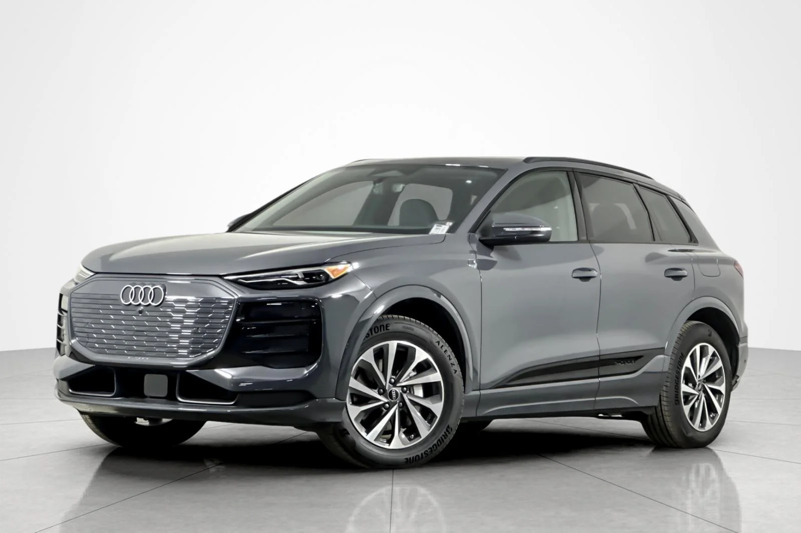 2027 Audi Q6 e-tron Premium quattro's photo