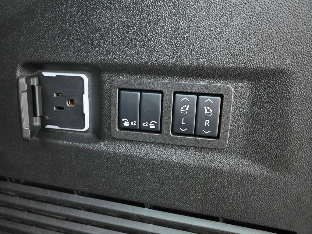Certified Used 2025 White GMC Denali image 17