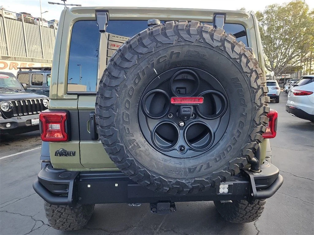 2025 Jeep Wrangler 4-Door Rubicon - Photo 19