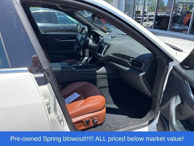 Used 2019 White Maserati  image 18