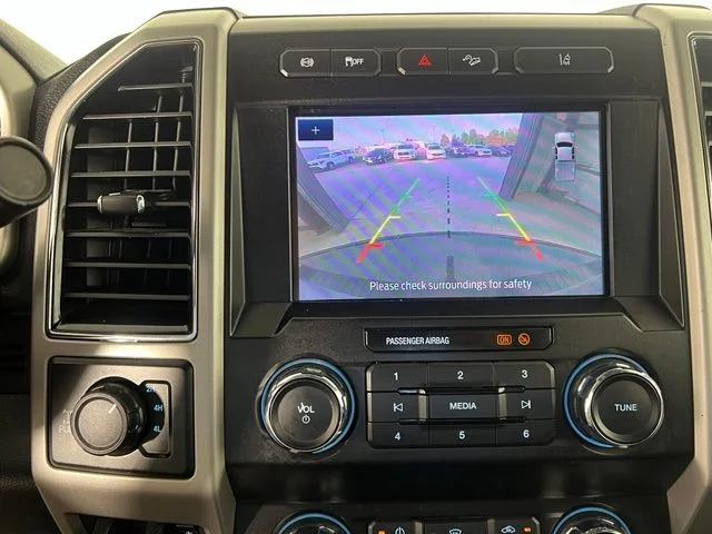 Used 2020 Gray Ford Lariat image 26