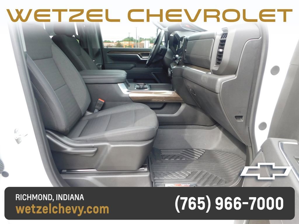 2025 Chevrolet Silverado 2500HD LT - Photo 24