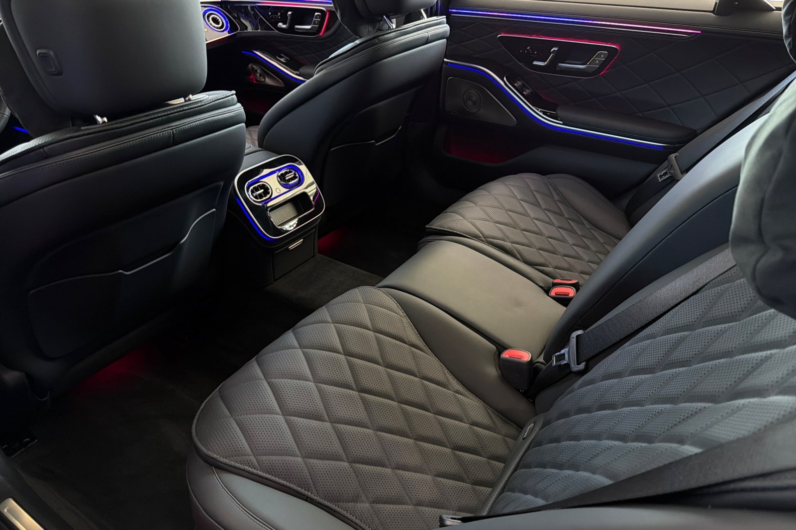 New 2027 Black Mercedes-Benz S 580 image 12