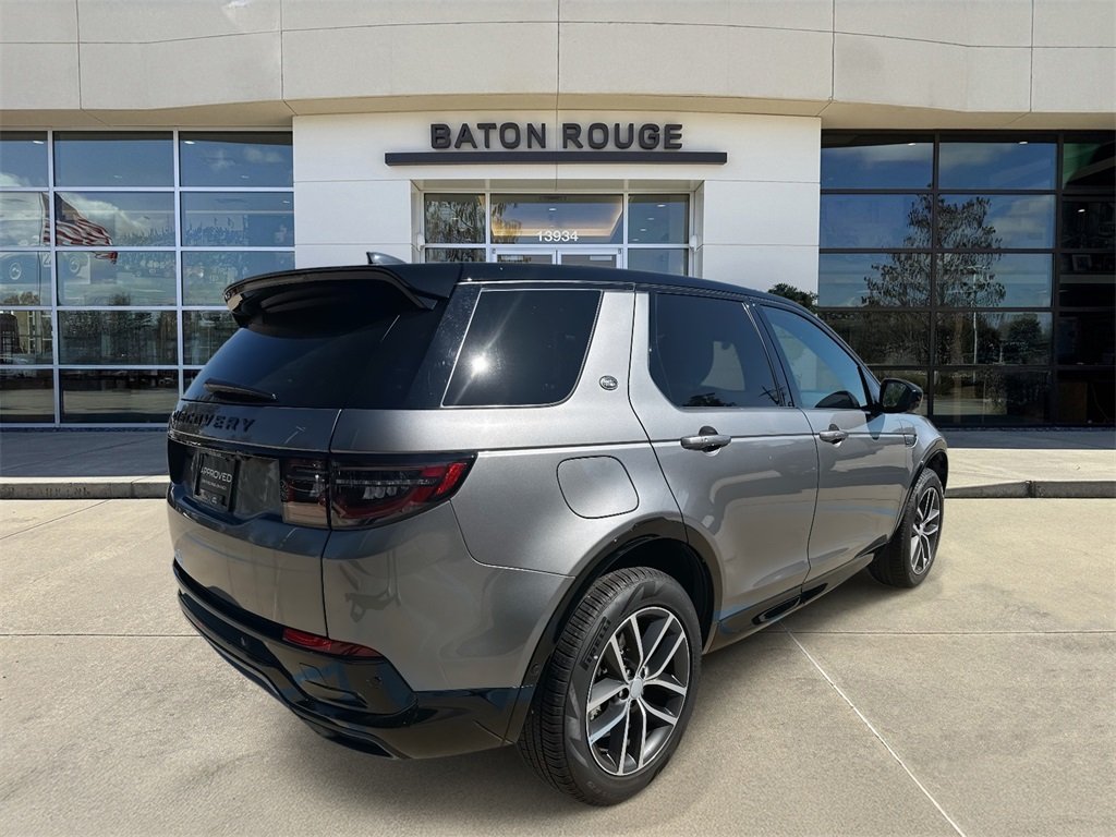 2025 Land Rover Discovery Sport SE photo 3