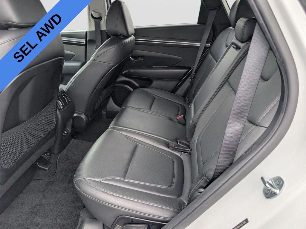 Used 2023 White Hyundai SEL image 14