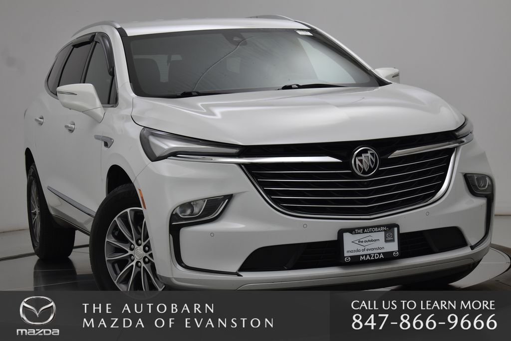 Used 2022 Summit White Buick Essence image 1