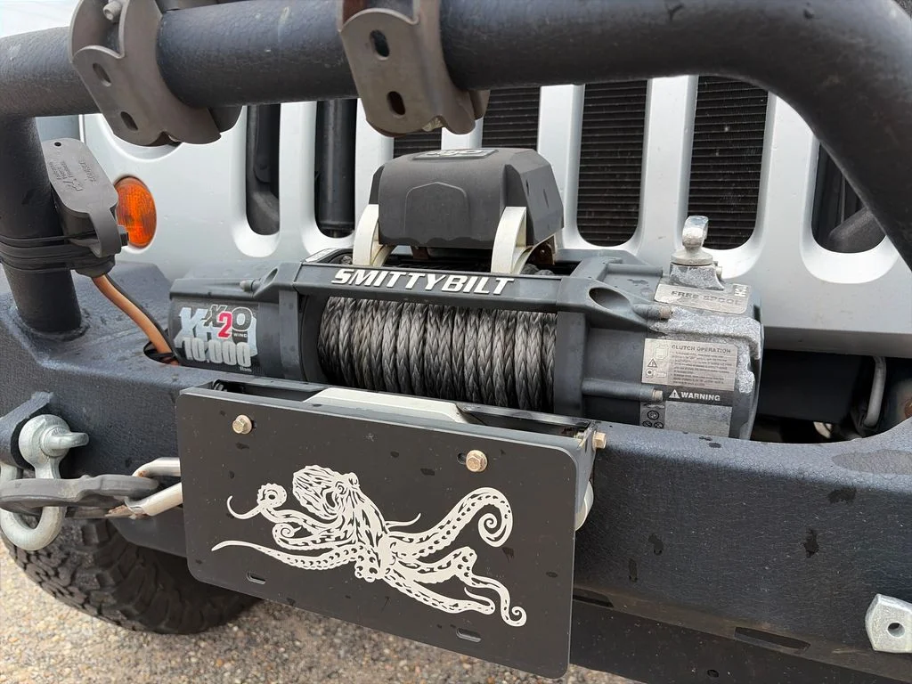 Used 2011 Silver Jeep Unlimited Rubicon image 42