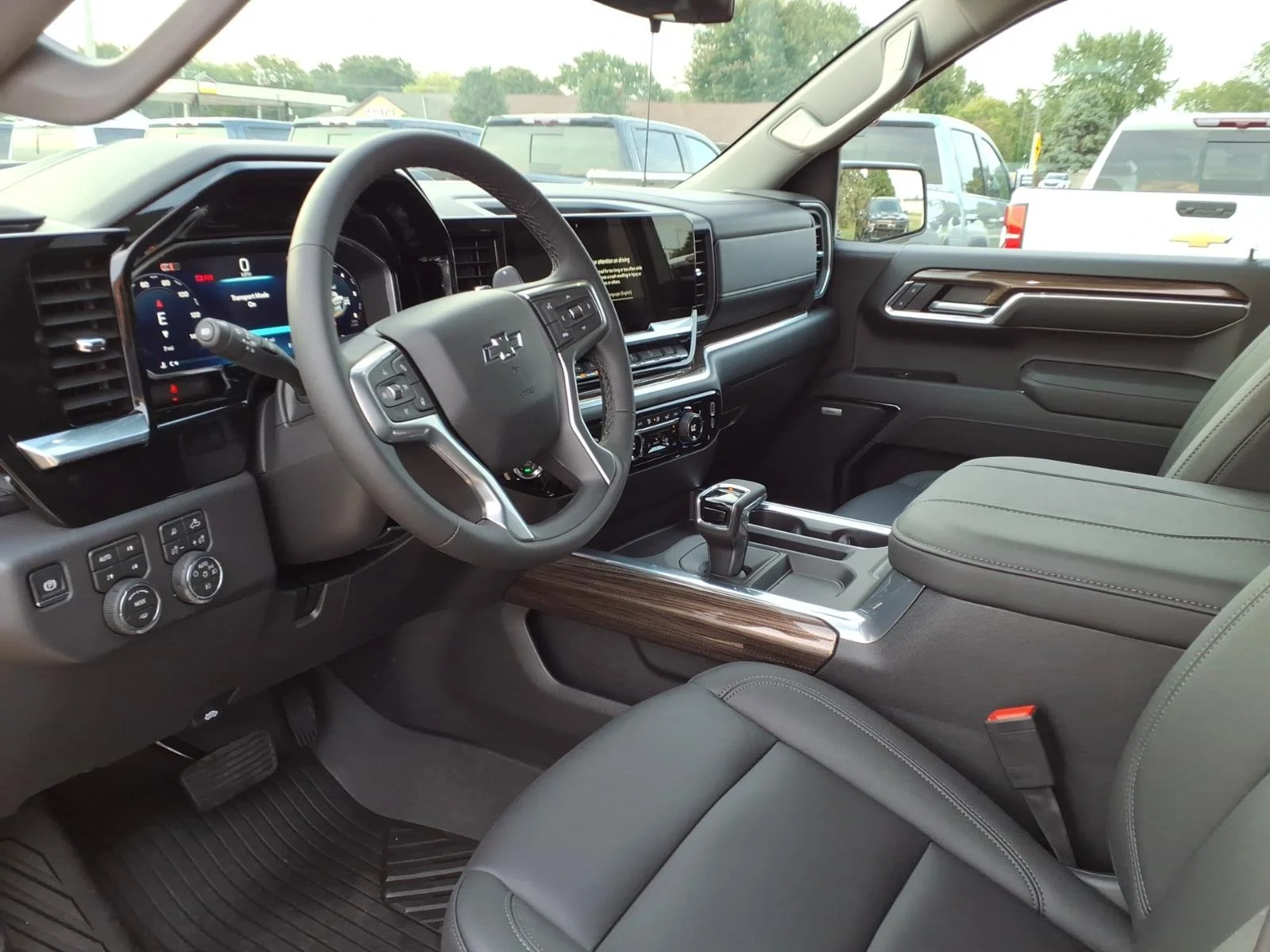New 2026 Summit White Chevrolet LT Trail Boss image 7