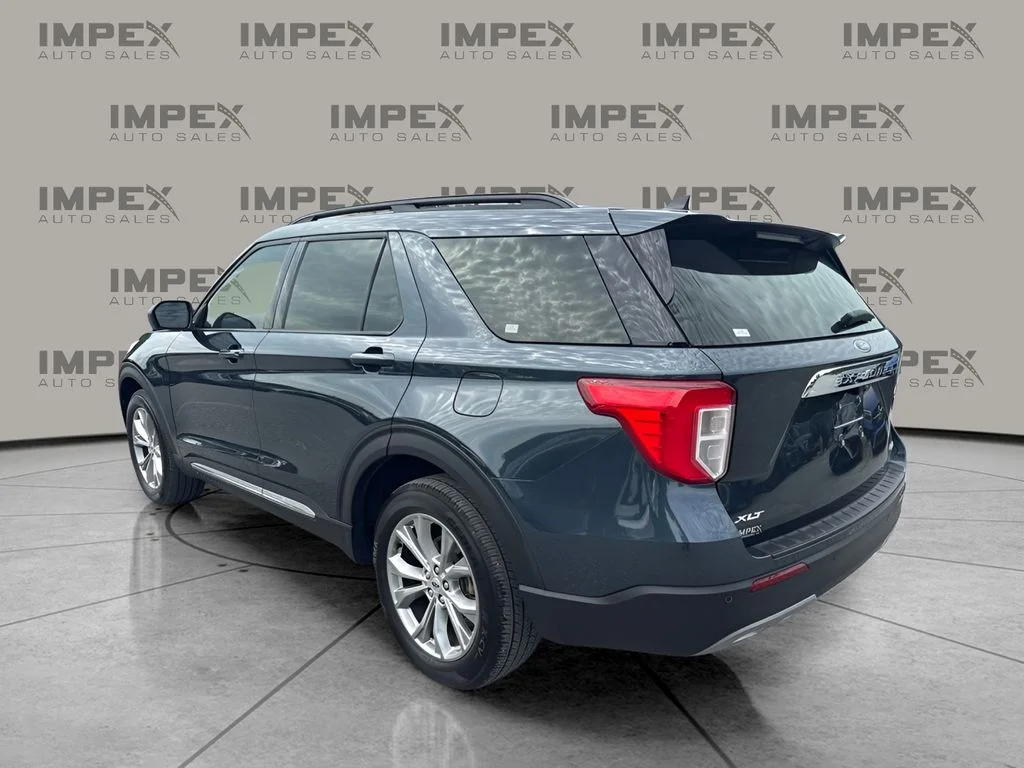 Used 2024 Blue Ford XLT image 2