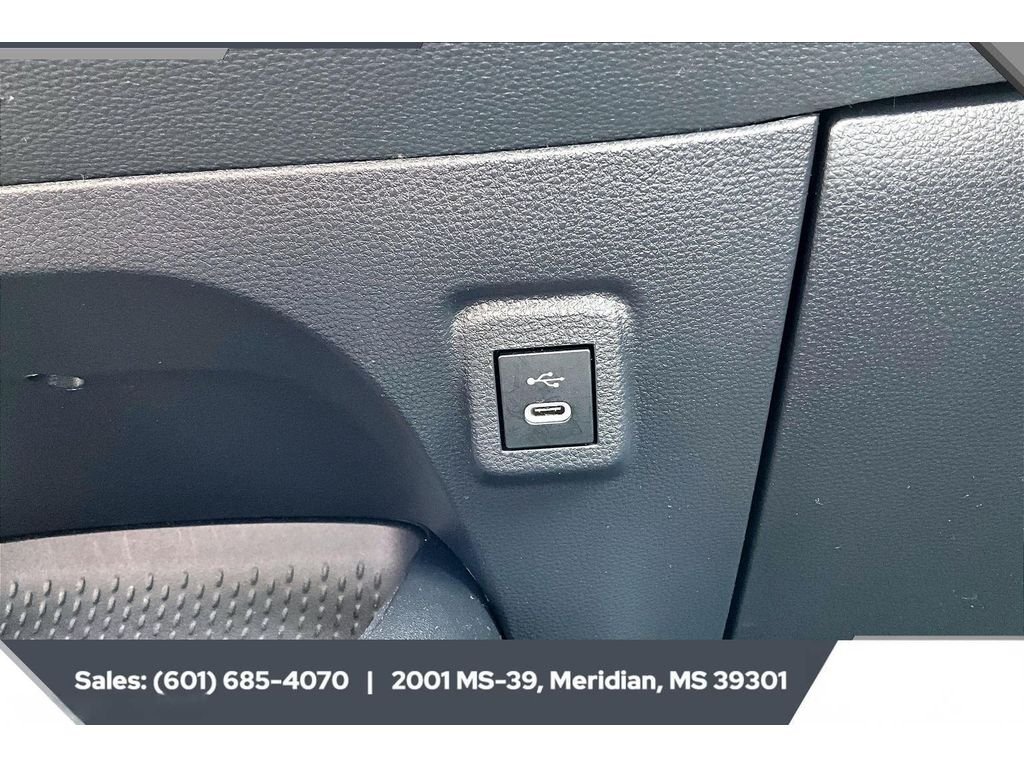 2024 Toyota Corolla LE - Photo 23