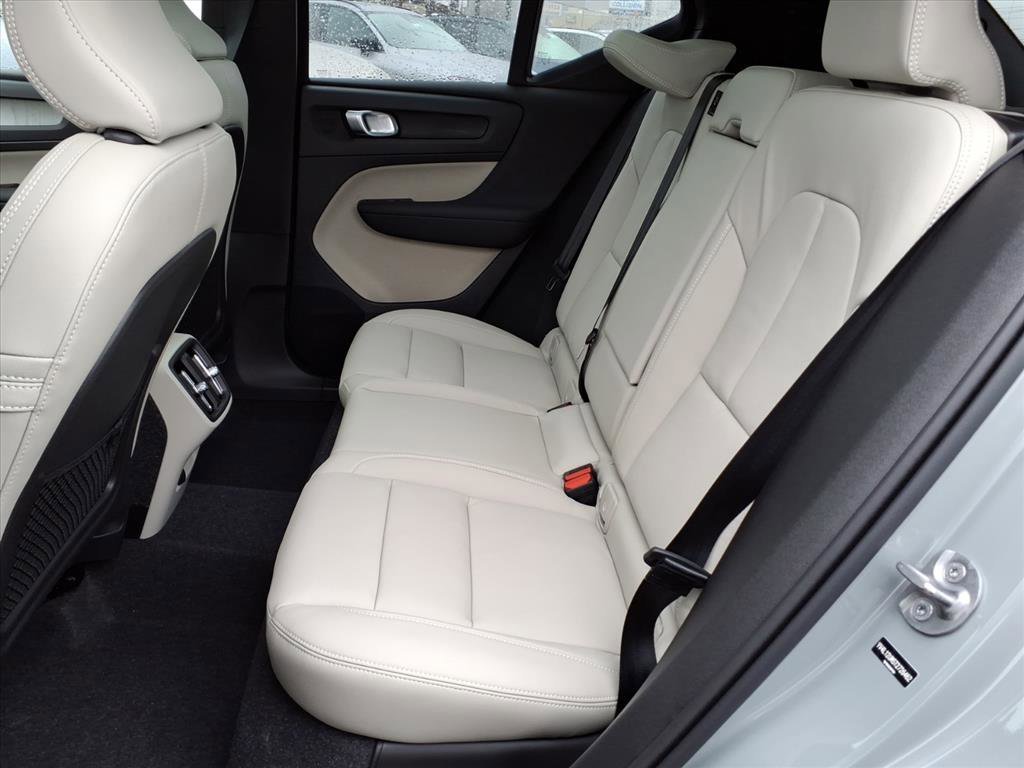 New 2026 Vapour Grey Volvo Ultra image 6