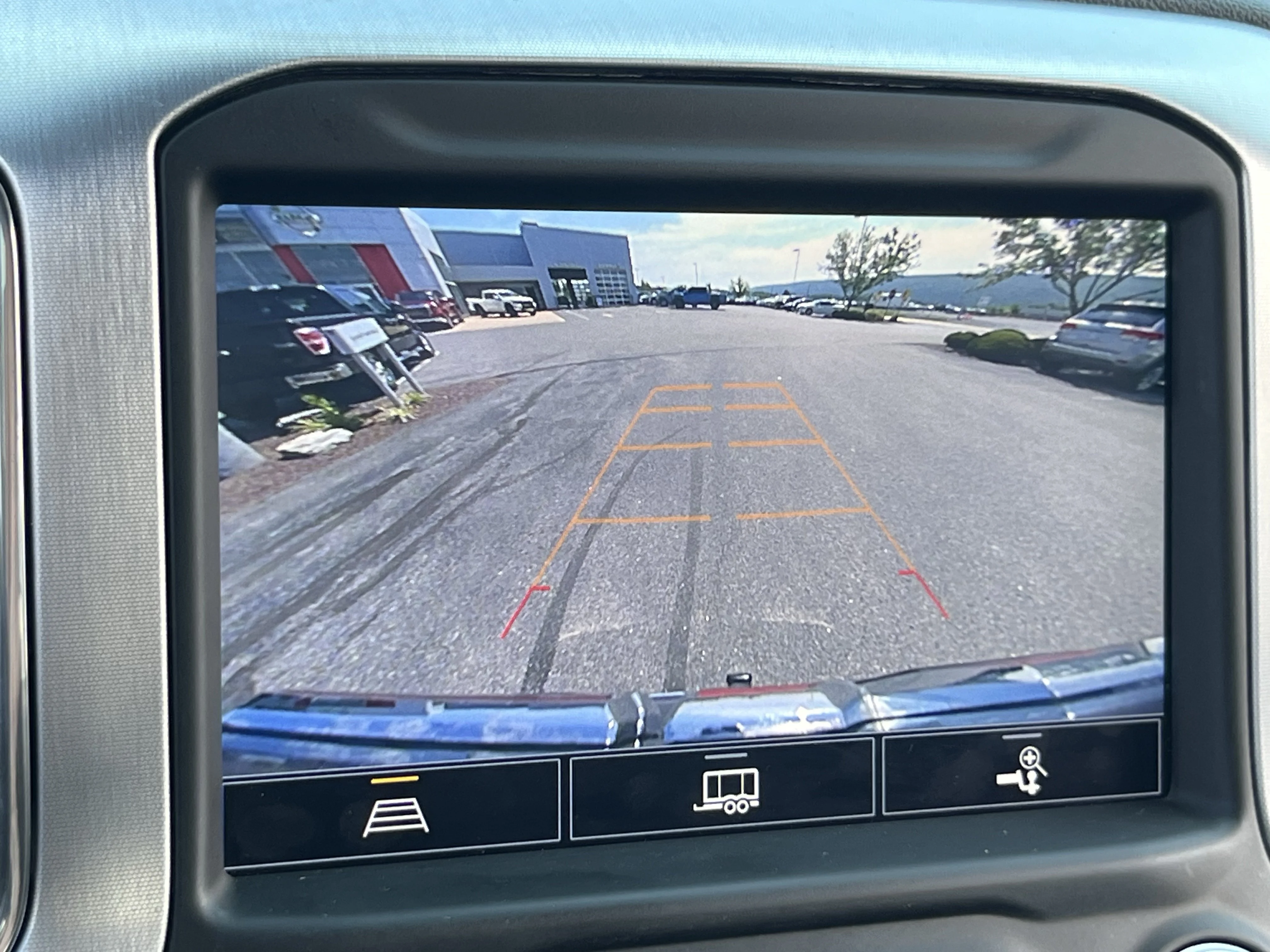 Used 2021 Steel Metallic GMC SLT image 34