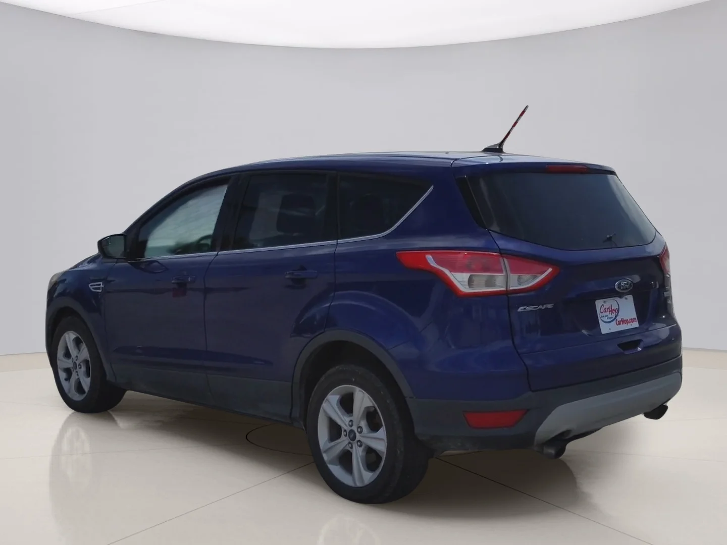 Used 2016 Blue Ford SE image 7