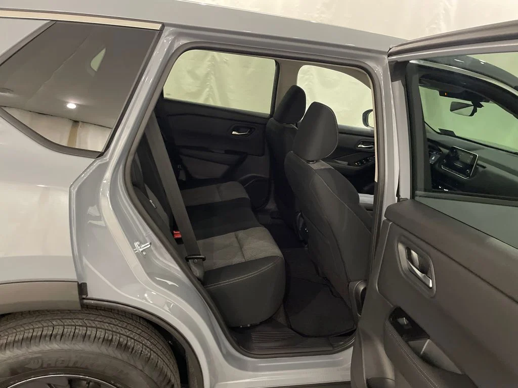 New 2026 Boulder Gray Pearl Nissan SV image 25