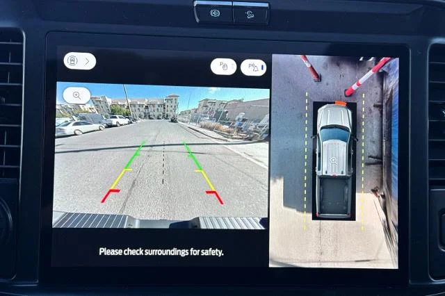 2025 Ford F-250 Super Duty Platinum - Photo 38
