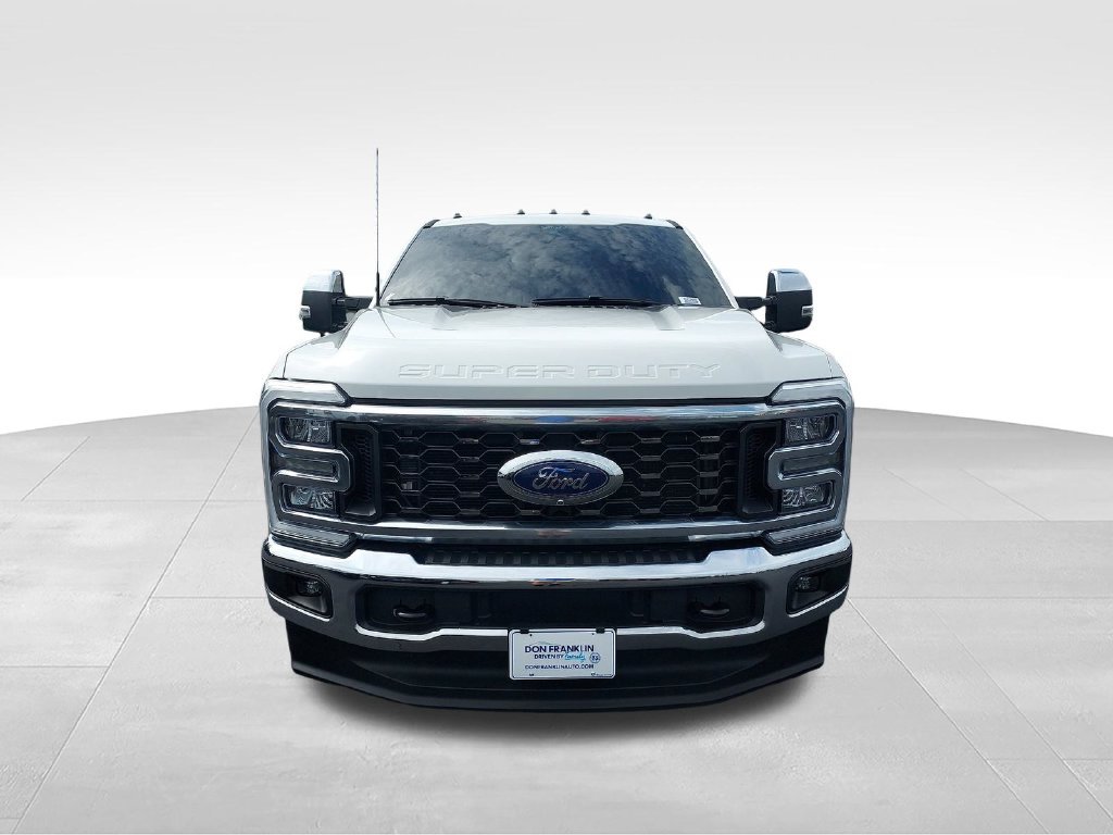 Used 2025 White Ford Lariat image 8