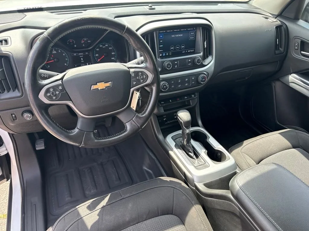 Used 2022 Summit White Chevrolet LT image 11