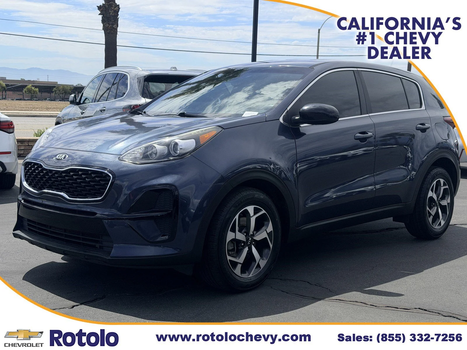 Used 2021 Pacific Blue Kia LX image 3