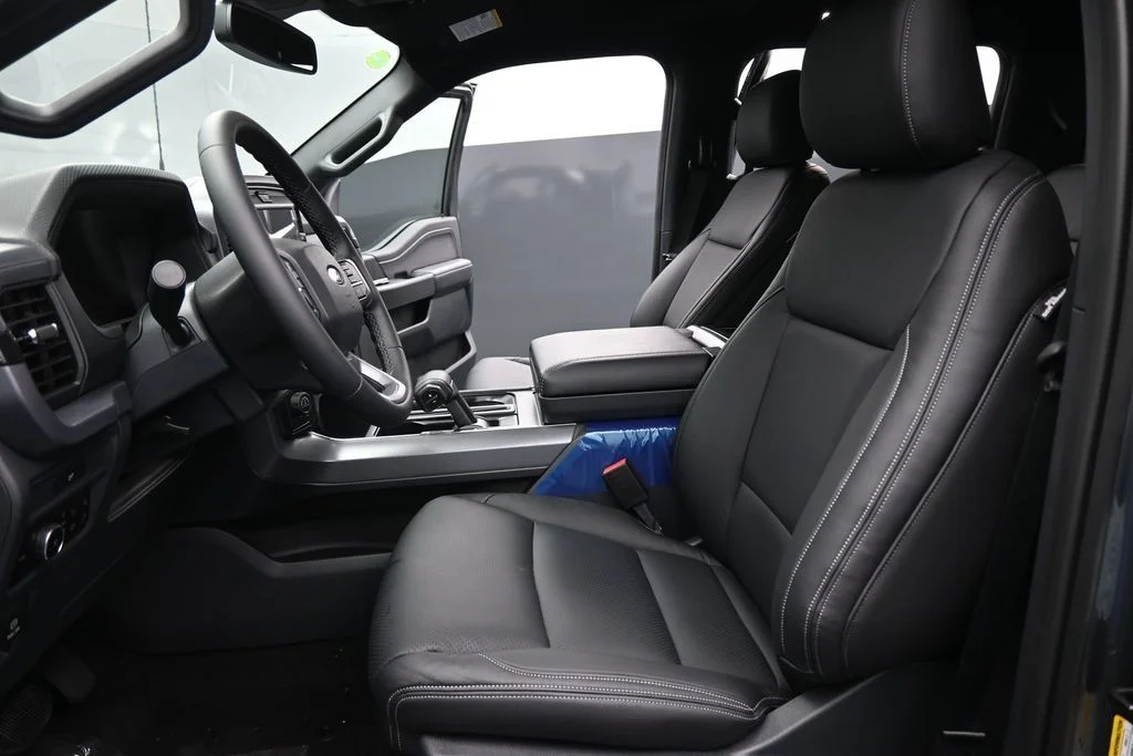 New 2026 Carbonized Gray Metallic Ford XLT image 9