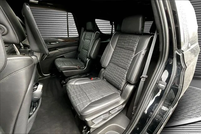 Used 2021 Black Cadillac Sport Platinum image 22
