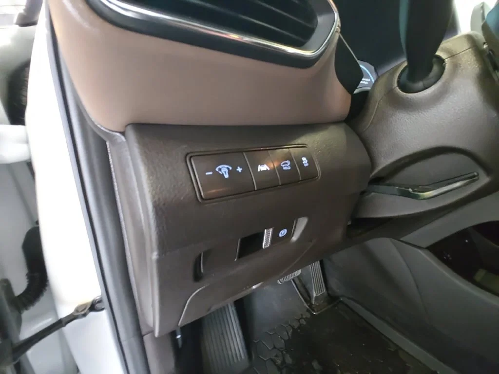 Used 2022 Gray Hyundai Blue image 32