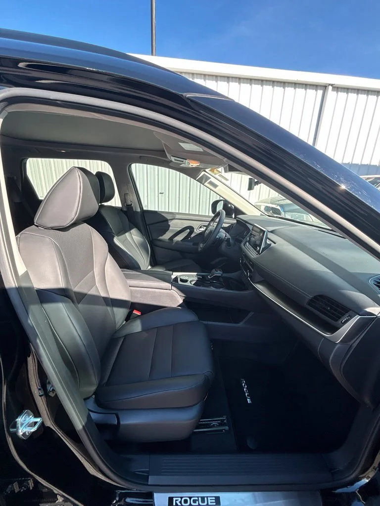 Used 2026 Black Nissan Dark Armor image 23