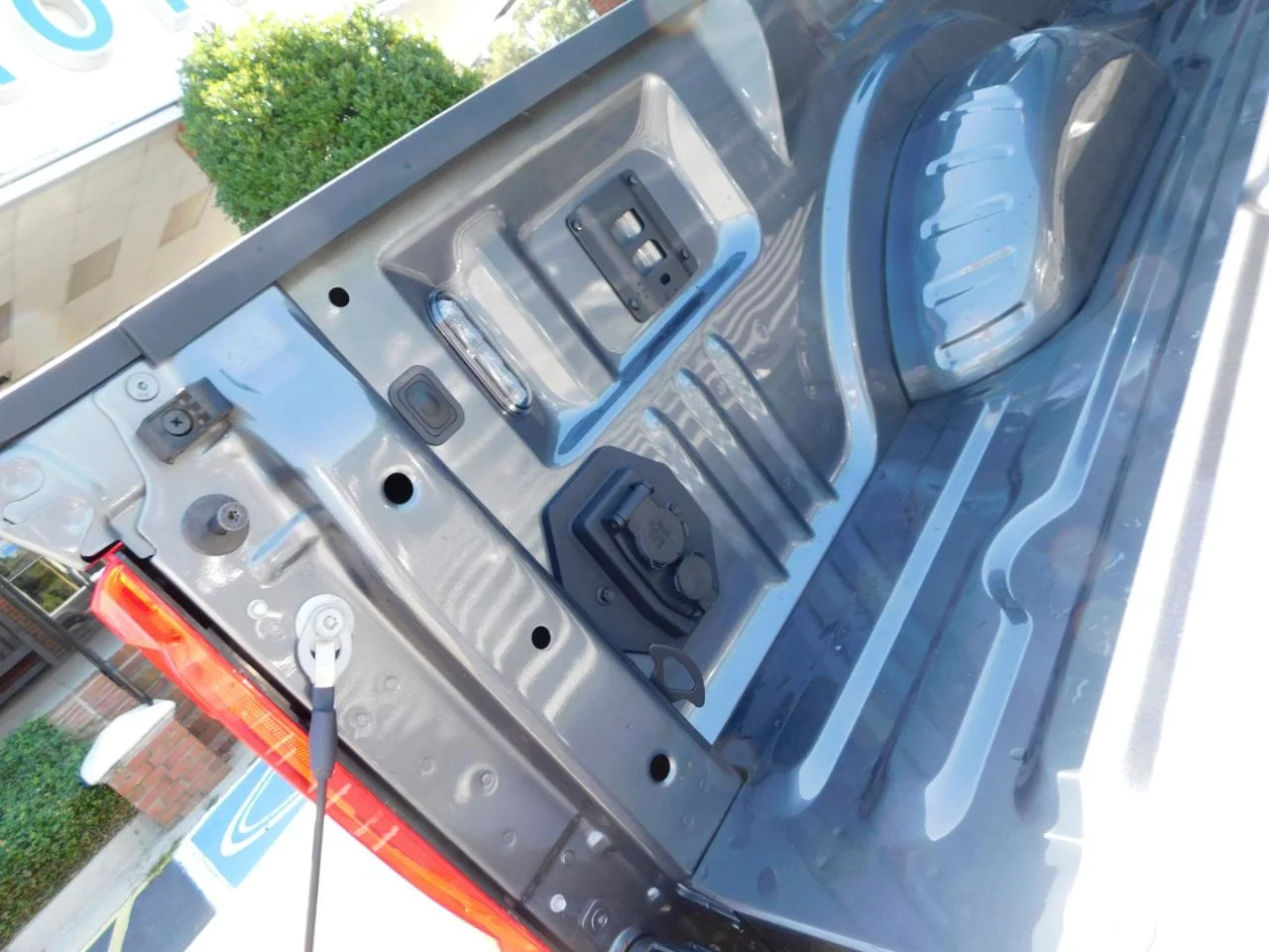 New 2027 Carbonized Gray Metallic Ford F-250® Lariat® image 9