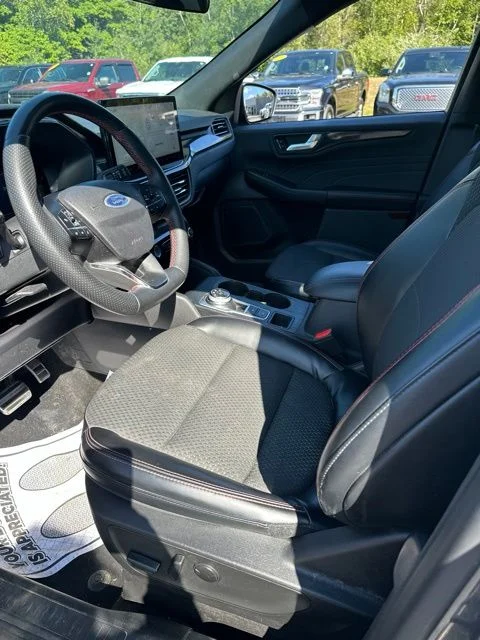 Used 2023 Gray Ford ST-Line image 11