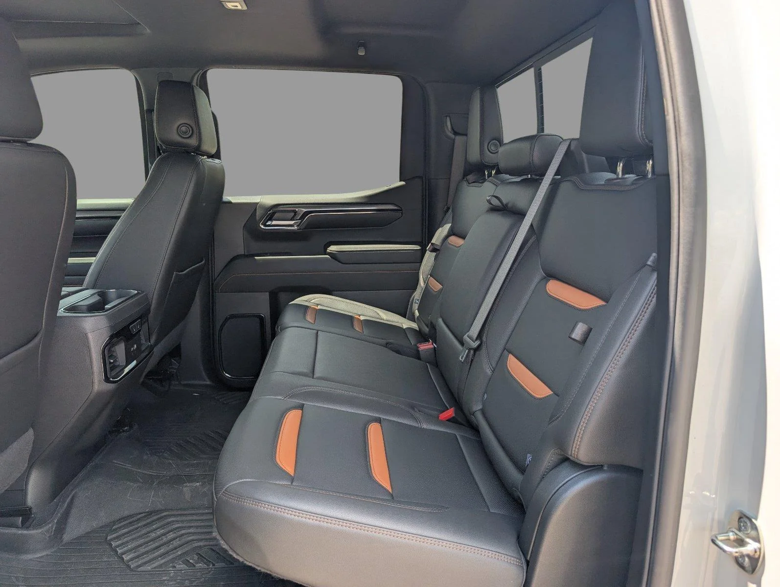 Used 2024 Summit White GMC AT4 image 38