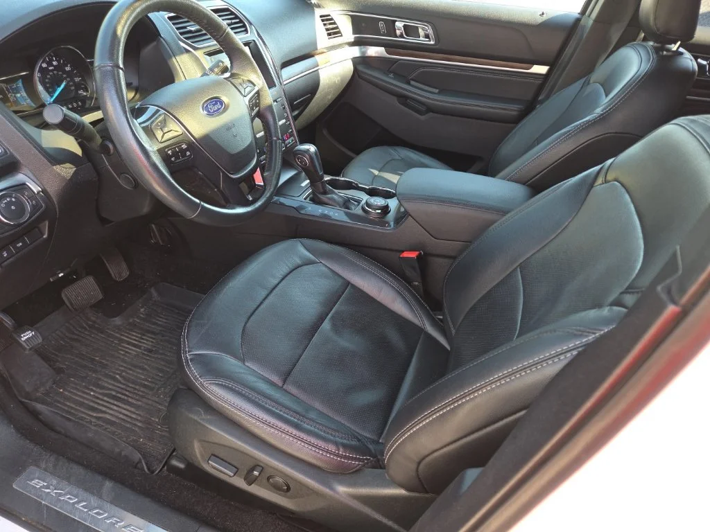 Used 2019 White Ford Limited image 16