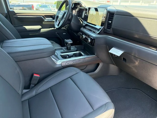 2026 GMC Sierra 1500 SLT - Photo 22