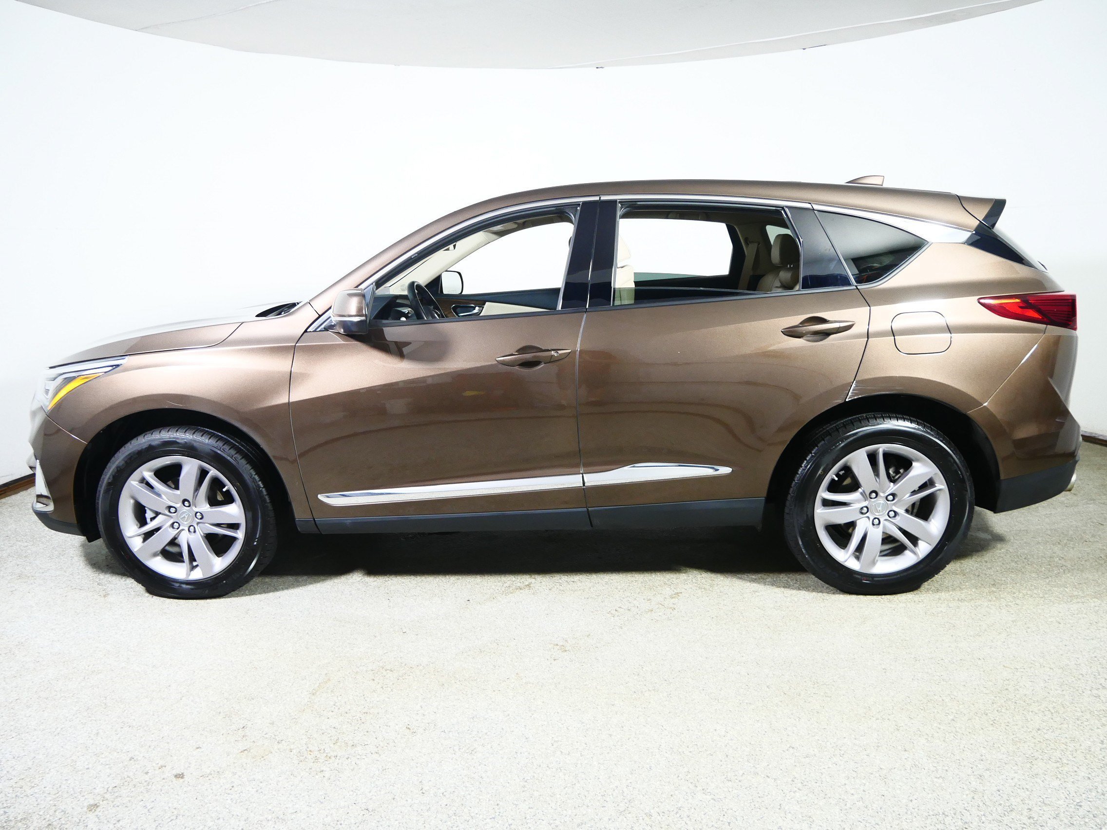 Used 2020 Canyon Bronze Metallic Acura w/Advance Pkg image 4