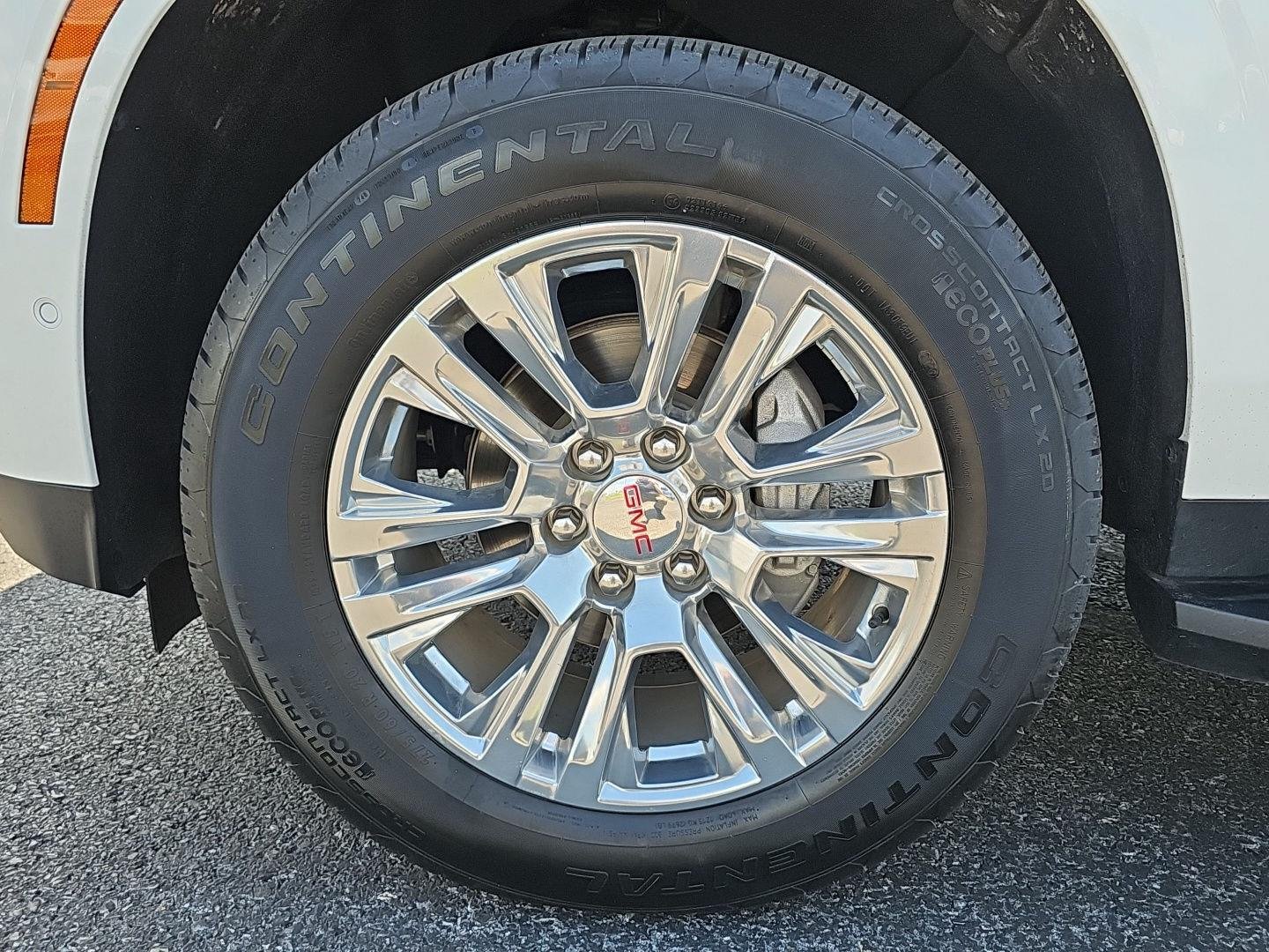 Used 2025 Summit White GMC Denali image 9